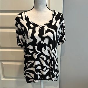Black and White Abstract Print Women's Top